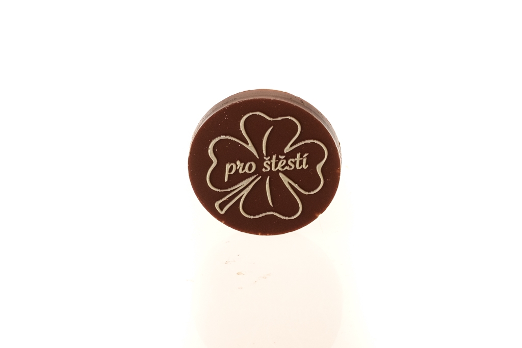 Čokoládové kolečko - reliéf čtyřlístek, 51% mléční čokoláda